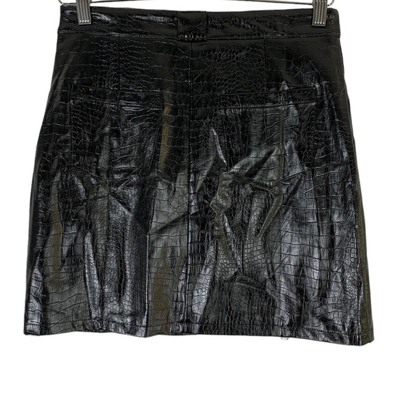 Rebellious Faux Leather Mini Skirt Size 6 NWT - Picture 5 of 6